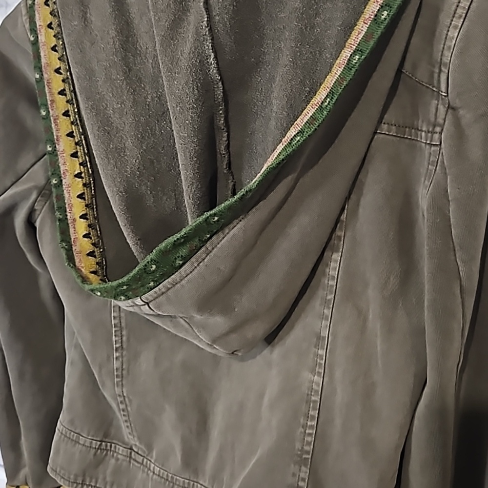 Others Follow lightweight jacket - Picture 7 of 10